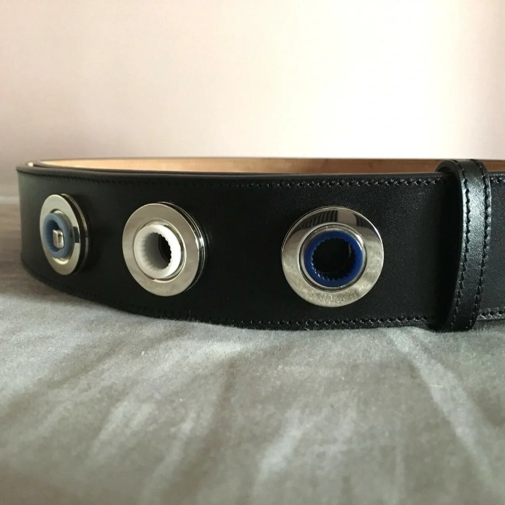 AUTHENTIC CHRISTIAN DIOR BLACK LEATHER LADIES BELT